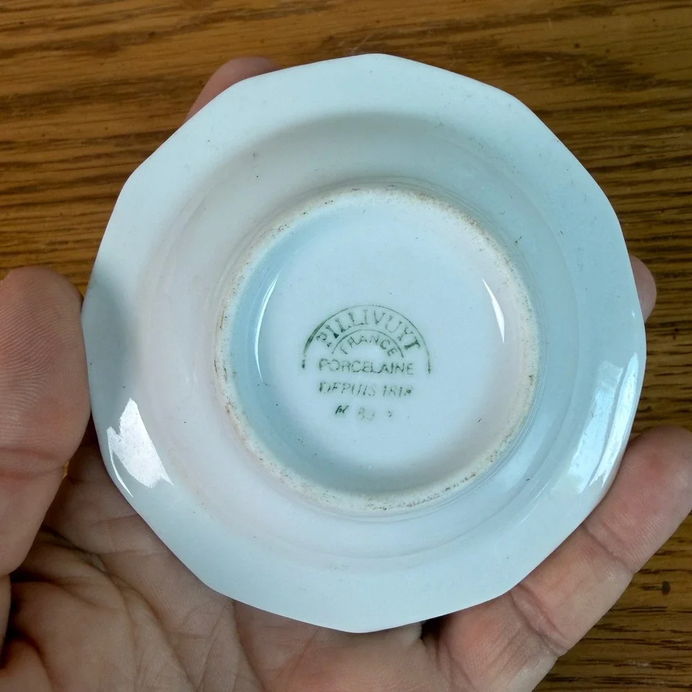 Pillivuyt‎ France Porcelain Destination Paris Trinket Dish Scalloped White Black